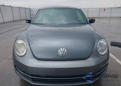 2012 Volkswagen Beetle 2.0T из США, поврежденный, VIN 3VW4A7ATXCM636875